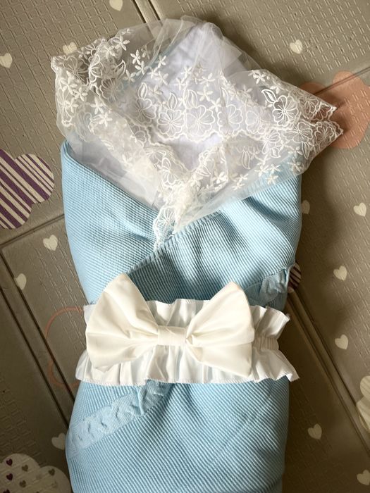 Продам теплый конверт на выписку