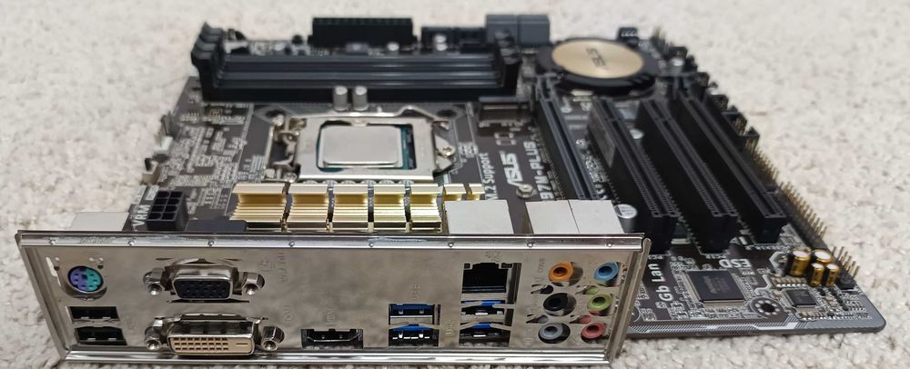 Placa de baza Asus Z97M-Plus soket 1150 Intel Gen 4 Slot M2