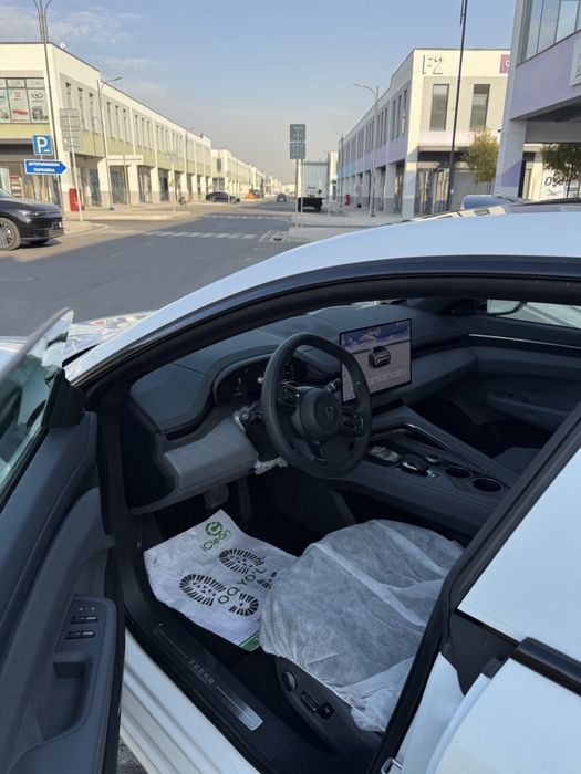 Zeekr 001 restayling 2025