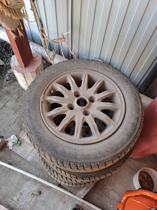 Колеса в сборе R15 в хорошем  состоянии
