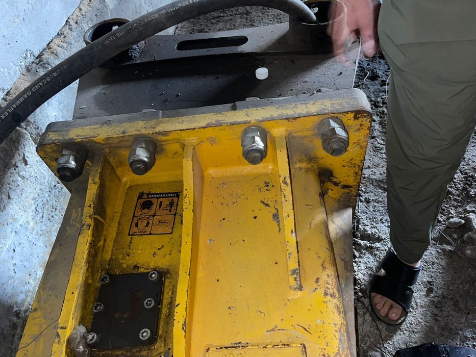 Гидромолот delta f30s box