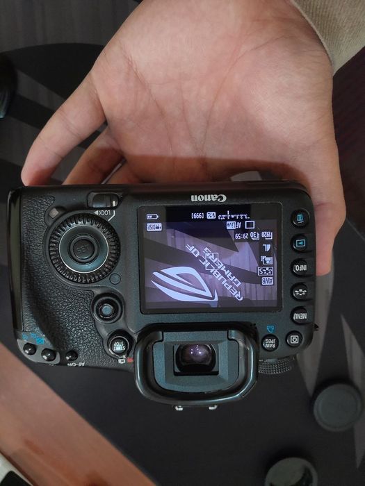 Canon 7D lens10/22 /foto/video