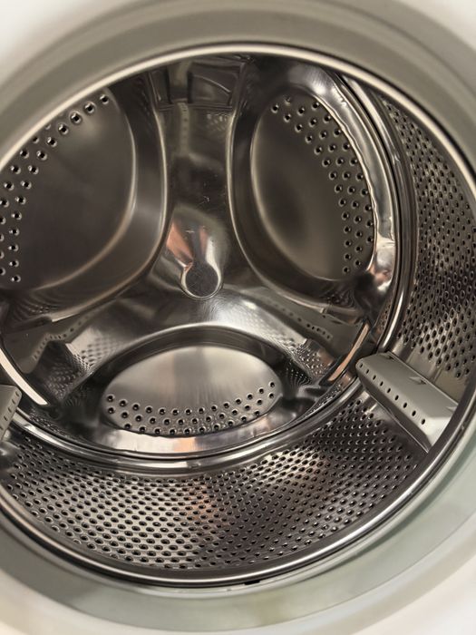 Продам стиральную машинку INDESIT