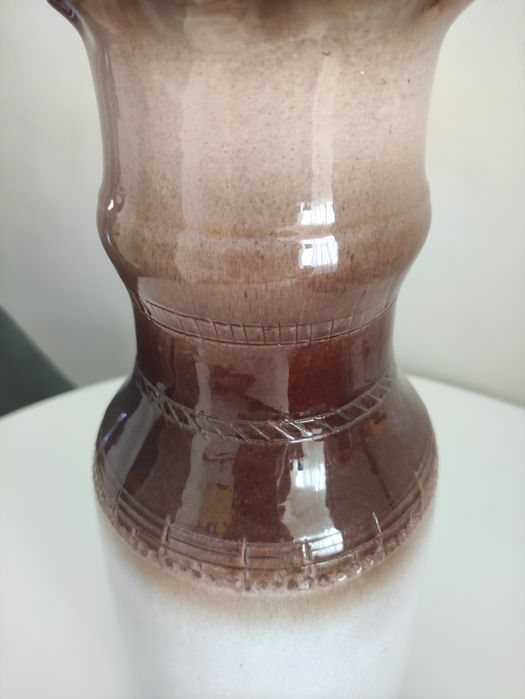 Продается высокая керамическая ваза