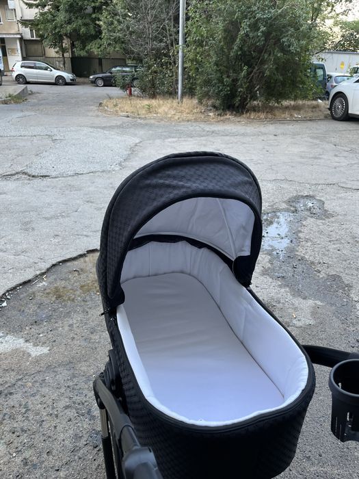 Бебешка количка полска