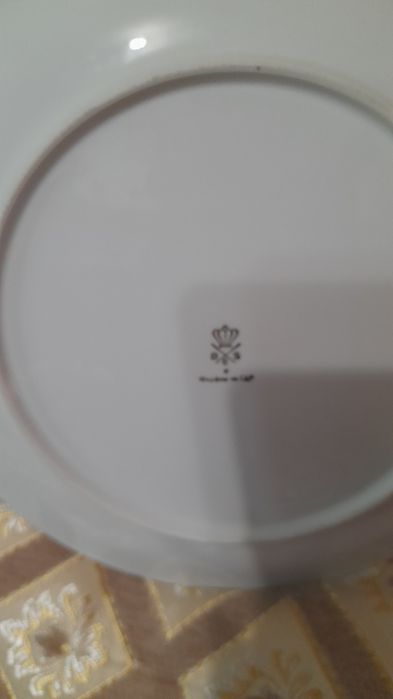 Тарелки из сервиза "Мадонна "