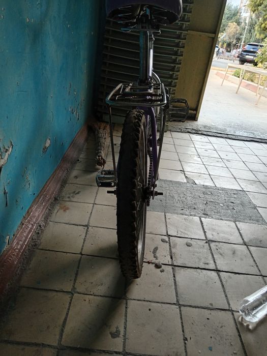 Arzon narxda velosiped sotiladi