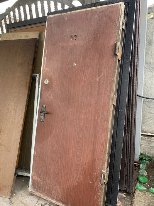 двери хорошие сост идеал