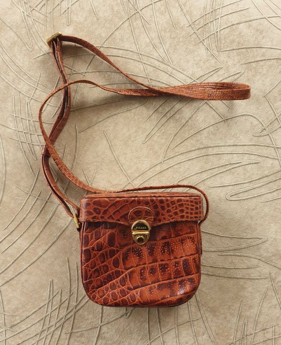 чанта Furla Coccinelle Michael Kors Prada Tods Pollini Braccialini