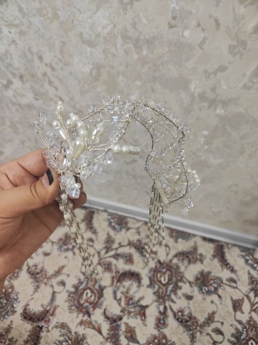 Hijobli kelinlar uchun Abaya . Toʻy libosi