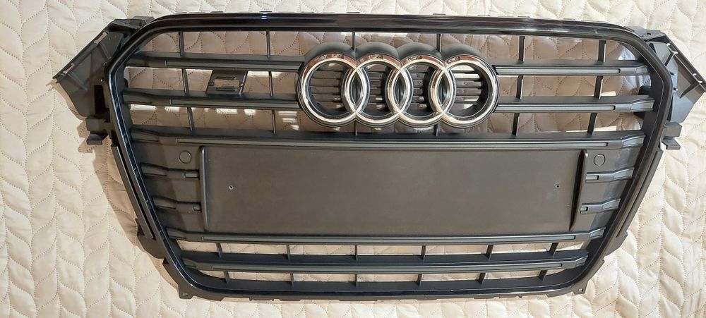 Продавам решетка за ауди S4 b8.5 black edition
