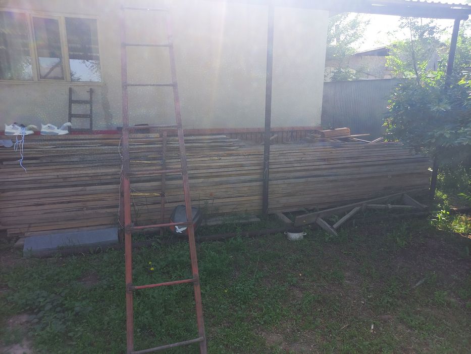 Продам строй материял балки