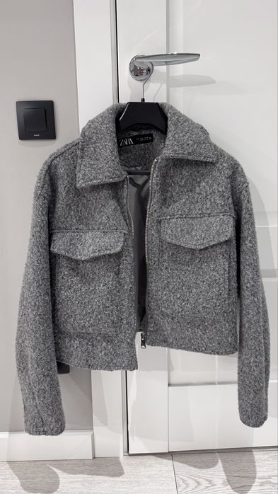 Продам куртку Zara