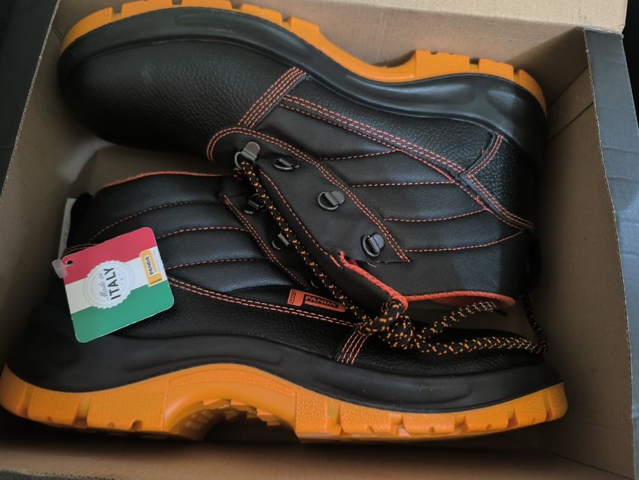 Работни обувки панда