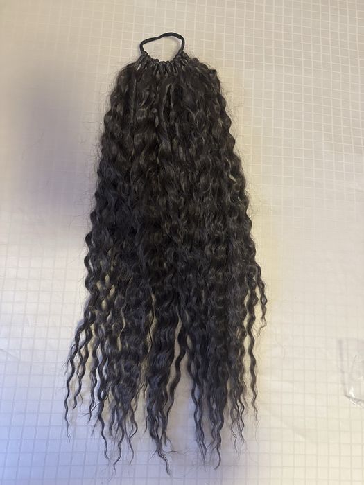 Синтетична къдрава опашка