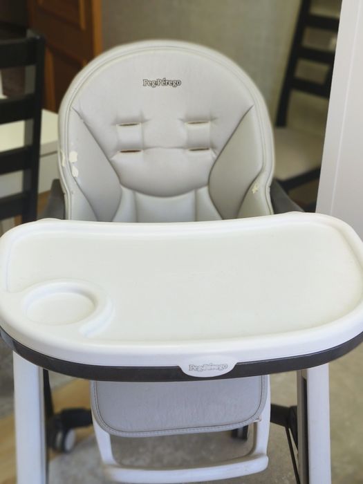 Продам стул для кормления 10000 т