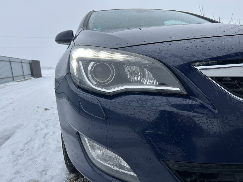 Opel Astra J sport