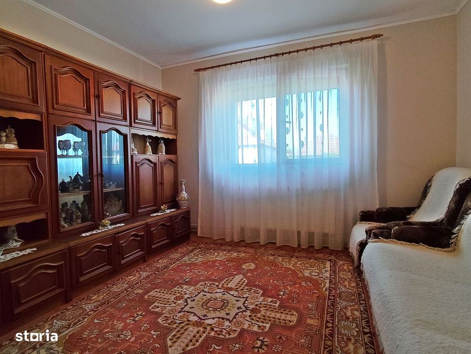 Casa la tara in Sacadat, Bihor, teren 2826 mp, acces auto - Vanzare