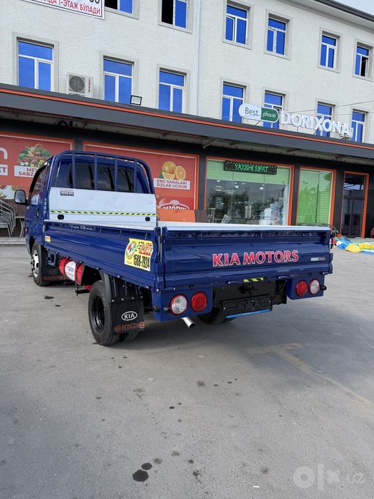 Sotiladi kia bongo 1.2 ton