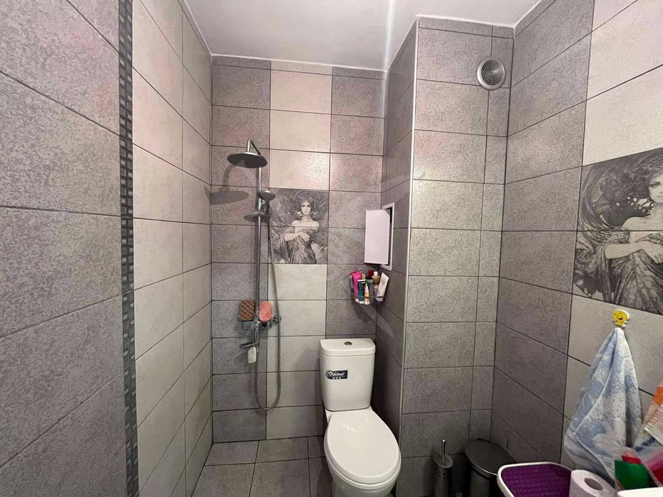 120кв.м. тристаен апартамент в Остромила