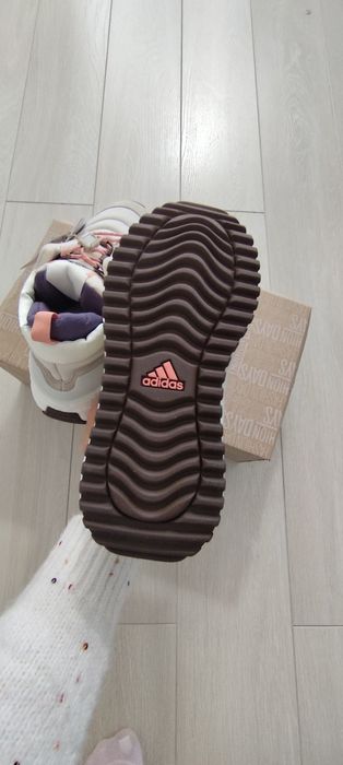 Ghete dama adidas noi, cu eticheta, mar 38 2/3