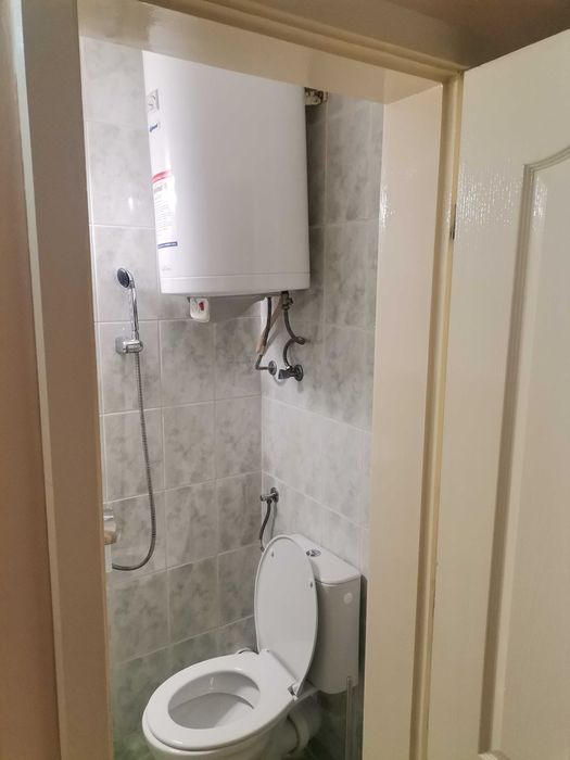 Дава се под наем Двустаен апартамент в Варна, Цветен квартал - 74 кв.м за 561 € - Снимка #7