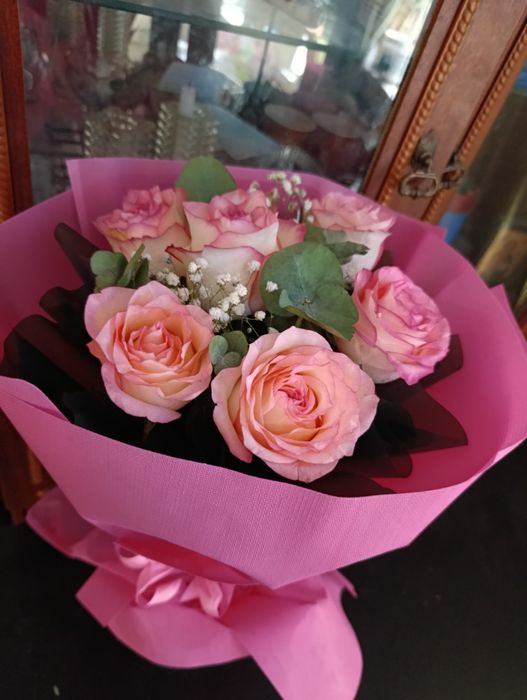 Цветы розы букет свежие 8 февраля