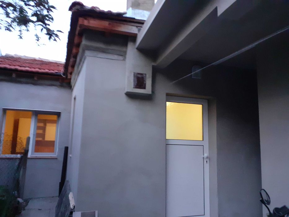 Продава къща , Колхозен пазар