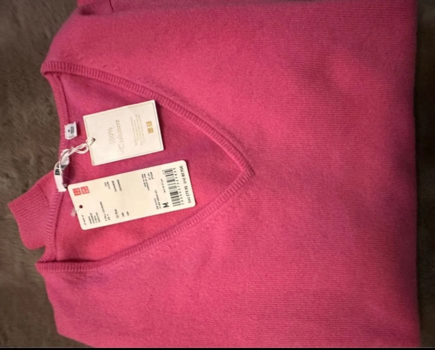 Uniqlo pulover casmir 100% nou M/L