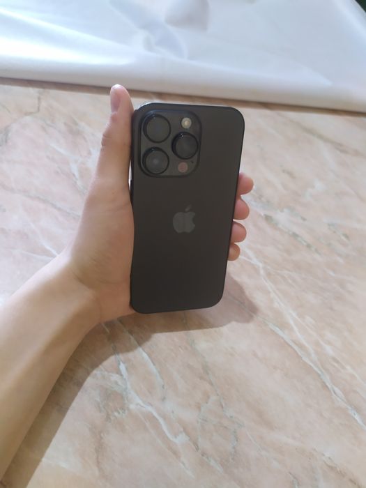 iPhone 14 Pro в идеальном состоянии