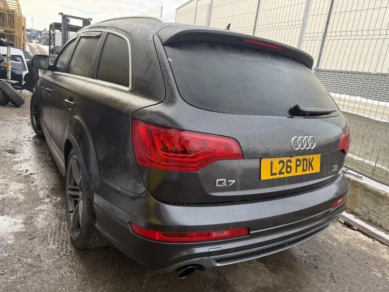 Aripa spate stanga Audi Q7 4L