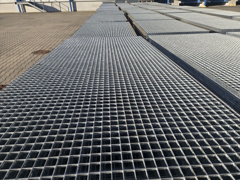 Grătare zincate grilaje rigole pardoseli industriale si trepte