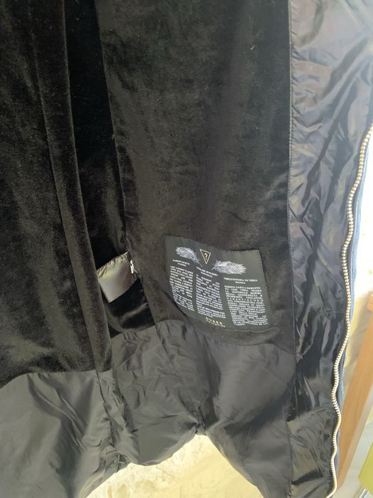 Чисто ново пухено яке Guess S