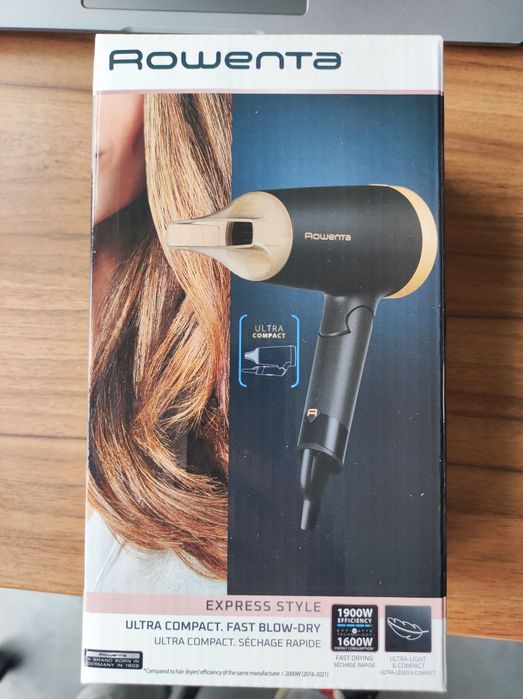 Чисто нов сешоар Rowenta Express Style (компактен)