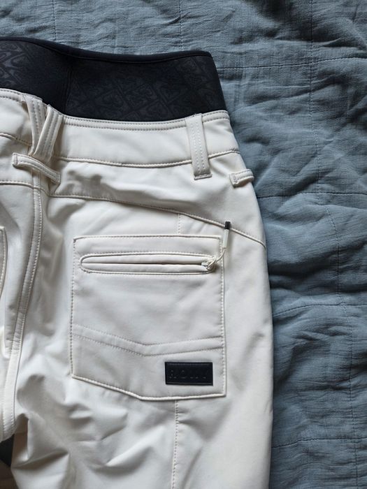 ЧИСТО НОВ панталон за ски ROXY