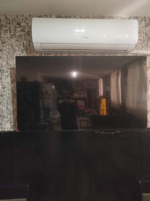 Samsung 65" 4K Smart TV