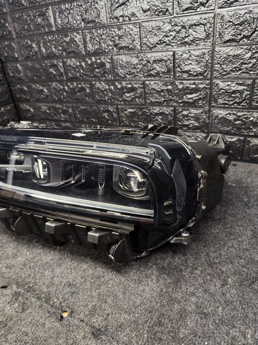 Far Stanga Bmw X7 G07 LCI Full led adaptive