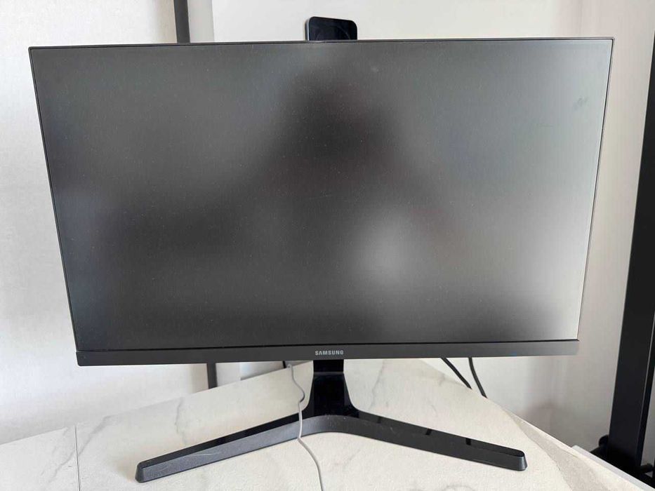 Монитор 24" Samsung HDMI / IPS / Full HD / Безрамочный