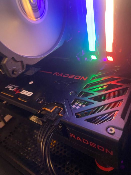 Placa video Sapphire Radeon RX 7600 Pulse 8 GB | GARANTIE EMAG