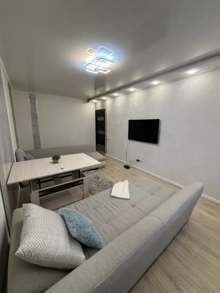 Продам 2х ком квартиру