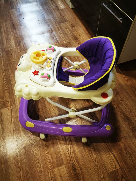 Продам ходунки в хорошем состоянии.