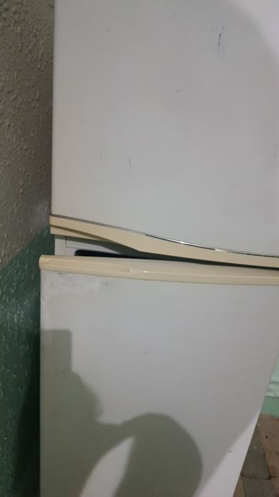 холодильник б/у продаеться