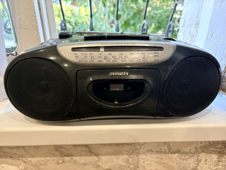 Магнитофон Aiwa Японского производства