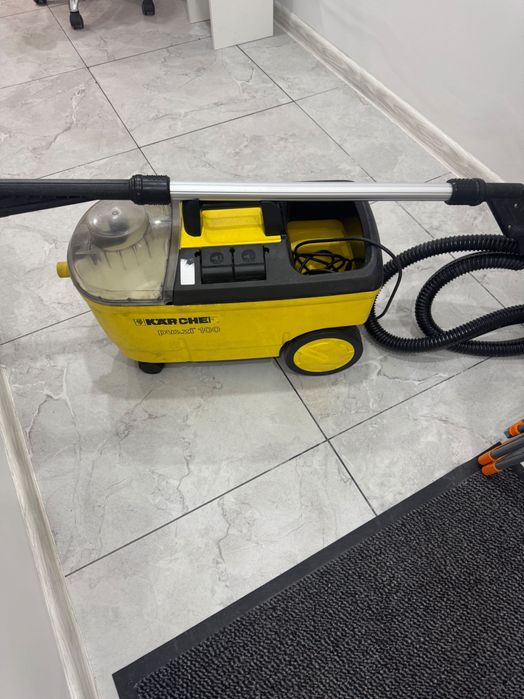 Продаю супер мощный моющий пылесос Karcher