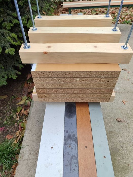 Преса за луканки , суджуци и филета.