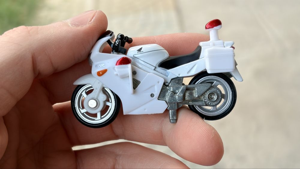 мотоцикл Honda игрушки