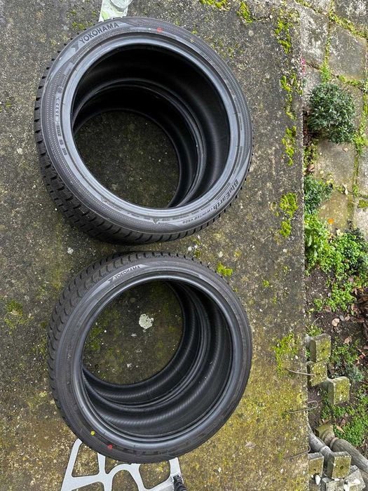 Anvelope Yokohama 225/40 si 245/40 pe R18, BluEarth-Winter V906