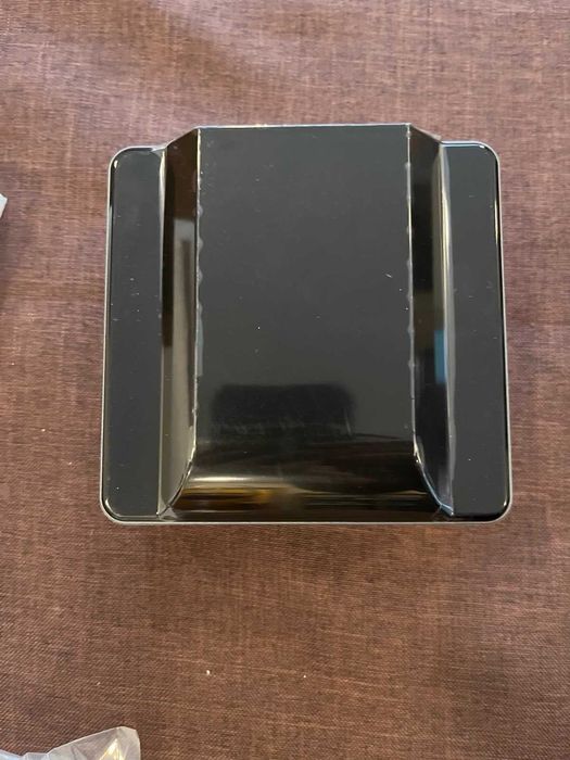 Intel NUC NUC8i5BELS 16GB,128GB малък компютър