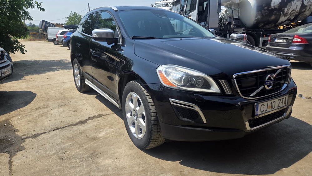 VOLVO XC60 0 — imagine 2