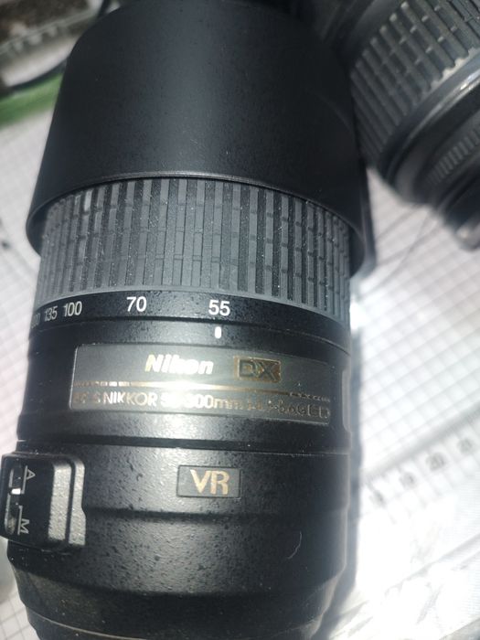 Aparat foto dslr Nikon D5200  kit complet.